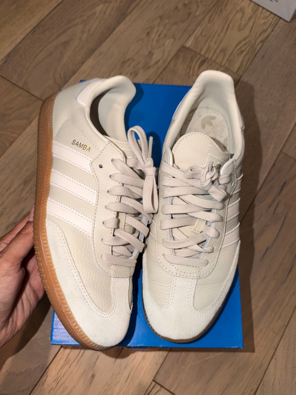 adidas Samba Men’s Sneakers in Cream with Gum Sole